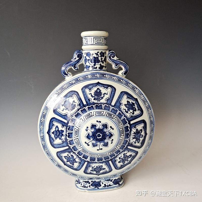 清乾隆 青花双耳抱月瓶 清乾隆青花八宝纹双耳宝月瓶_百度百科