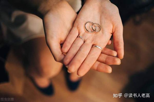 深入了解婚姻的后台故事