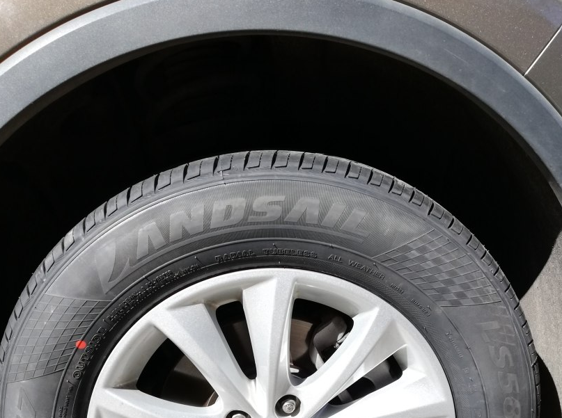 静音操控可双得更换路航ls588轮胎记