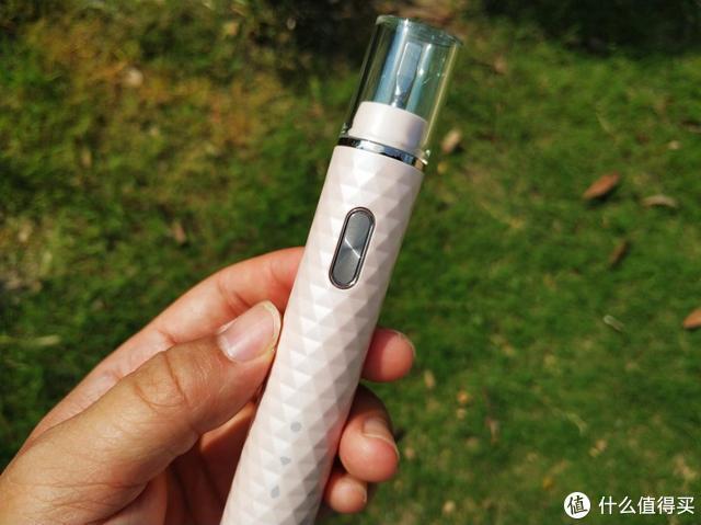 女神有了它牙齿更健康罗曼smart1电动牙刷