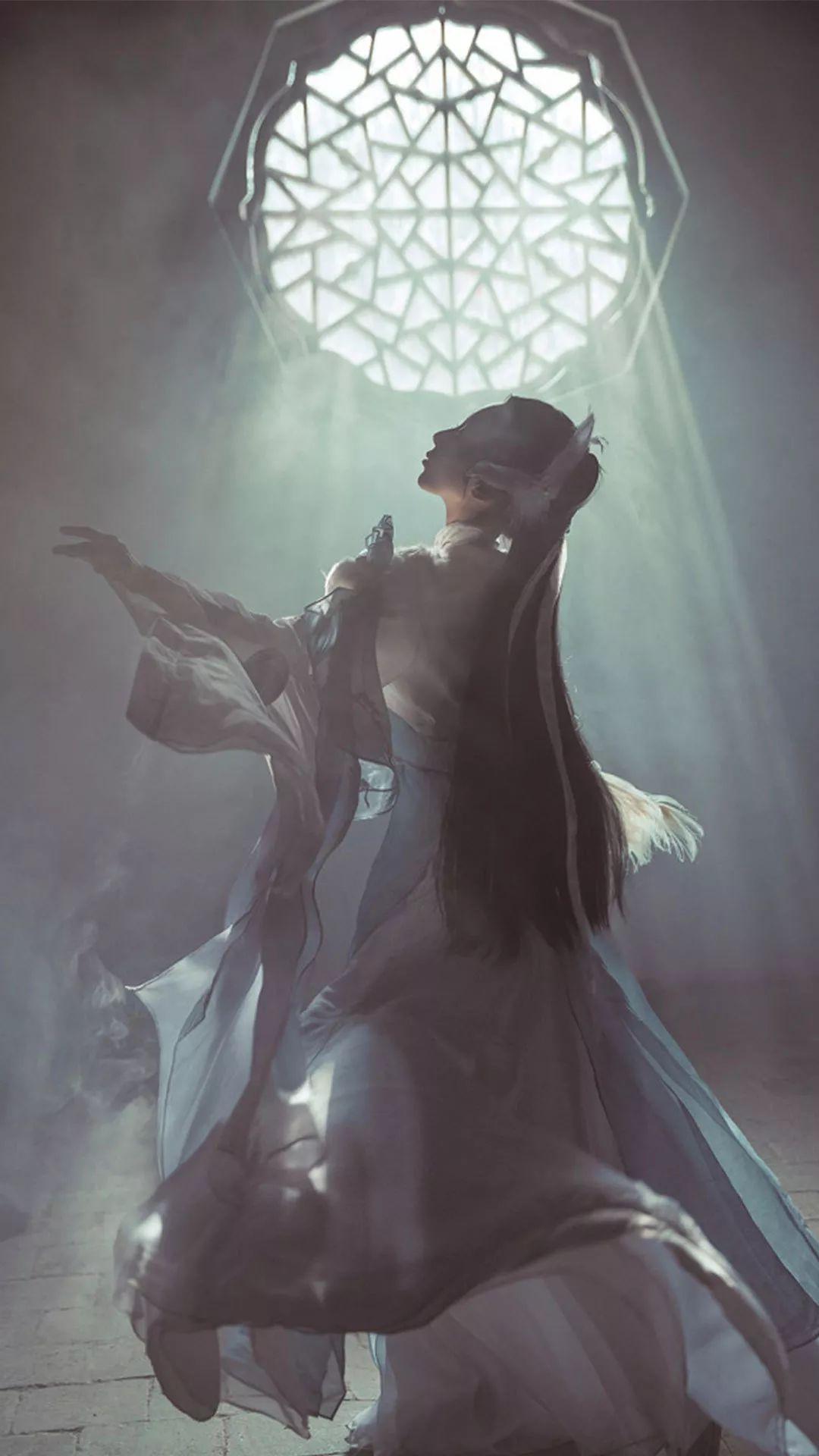 有哪些梦幻唯美意境深远开阔颜色淡雅以景为主的的壁纸或图片