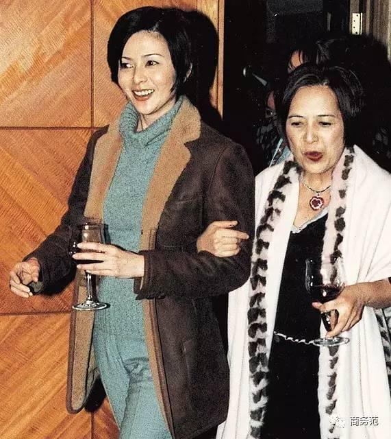 刘銮雄前妻香港第二女首富离婚后得癌症49岁去世