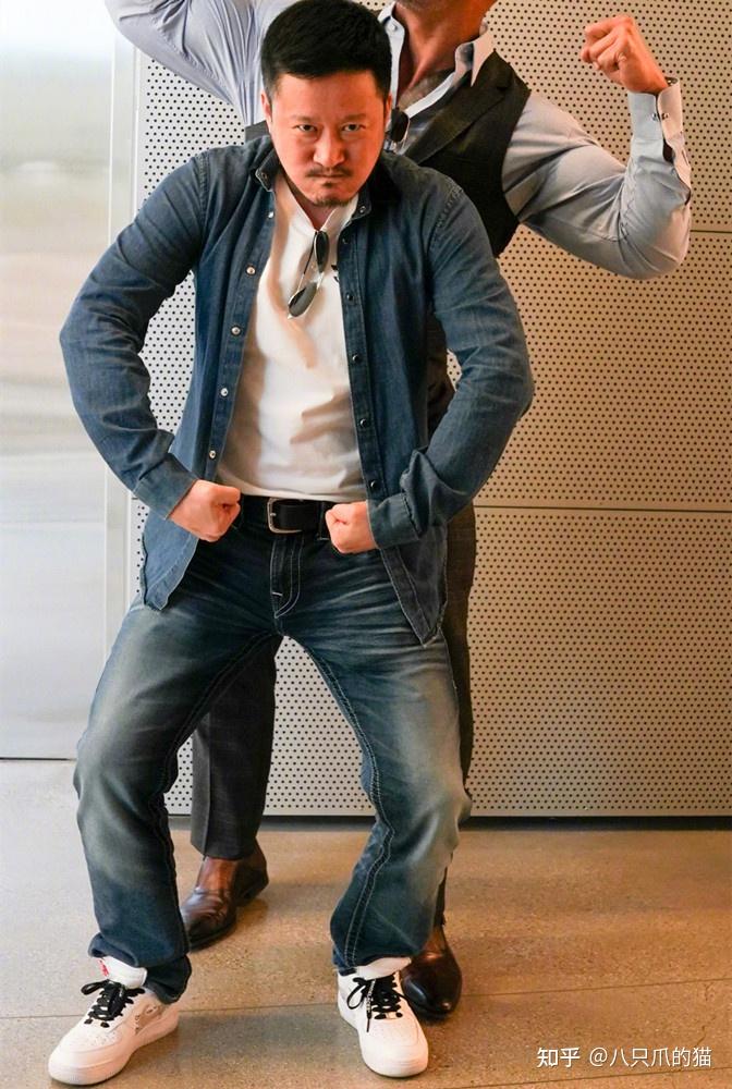 告别娘里娘气长津湖的硬汉们告诉你男人味咋穿出来