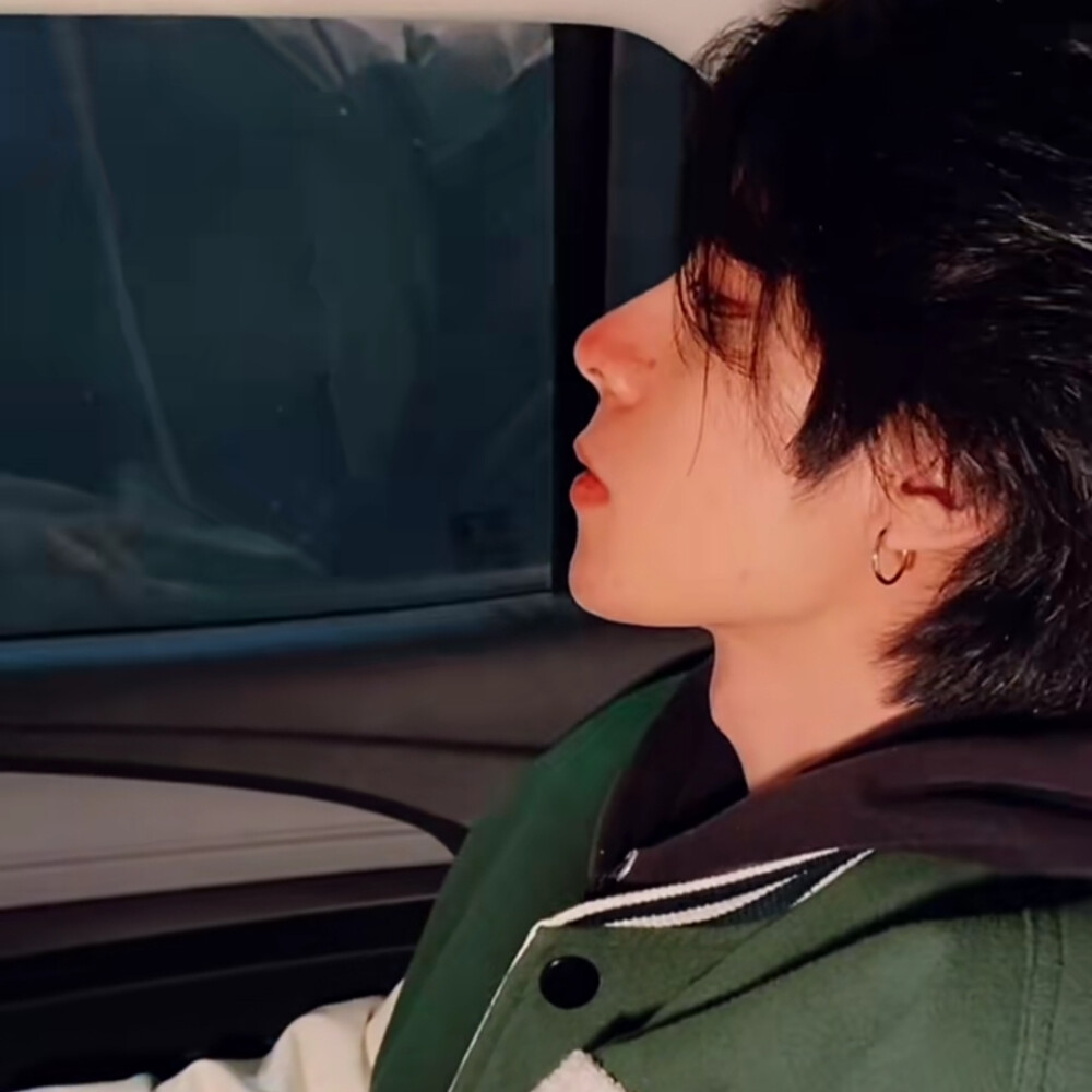 有哪些让女生一眼就心动的微信男头像