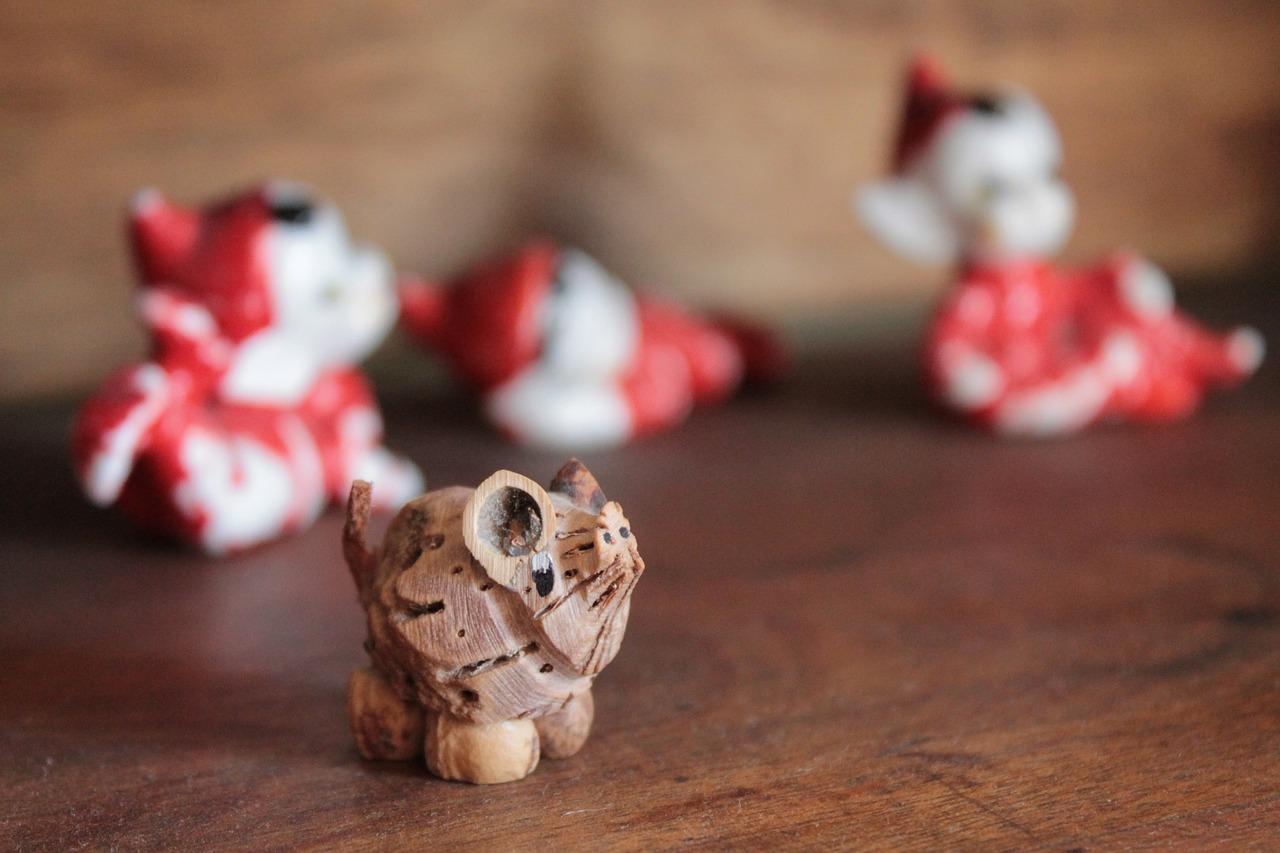 2. 定期清洁擦拭