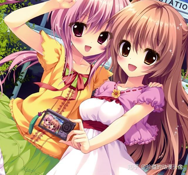 动漫美图亲密无间的好闺蜜幸福的事情就是喜欢与你分享