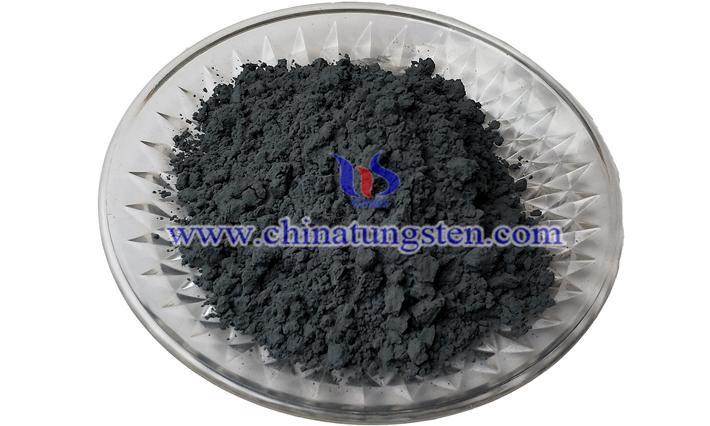 以钽合金粉为原材料