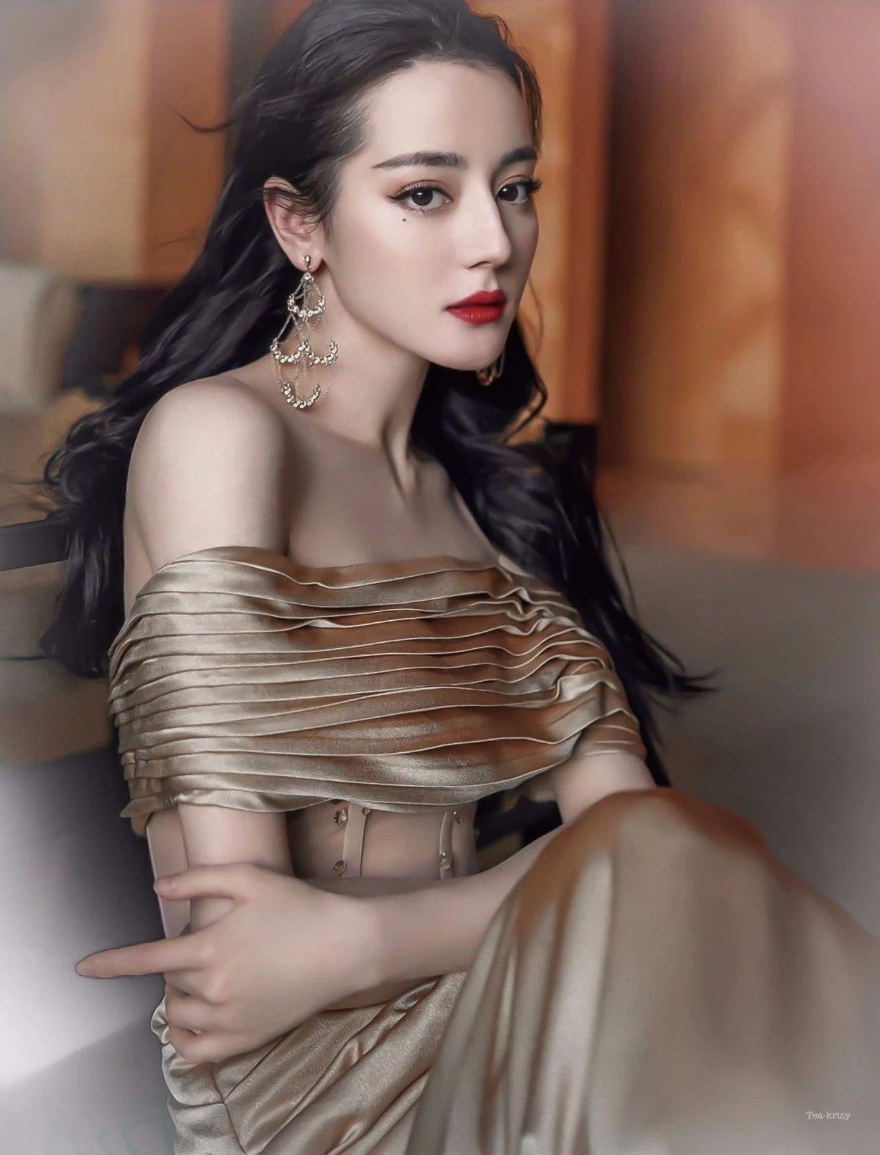 迪丽热巴壁纸迪迪子实在是太美了简直就是颜值天花板啊