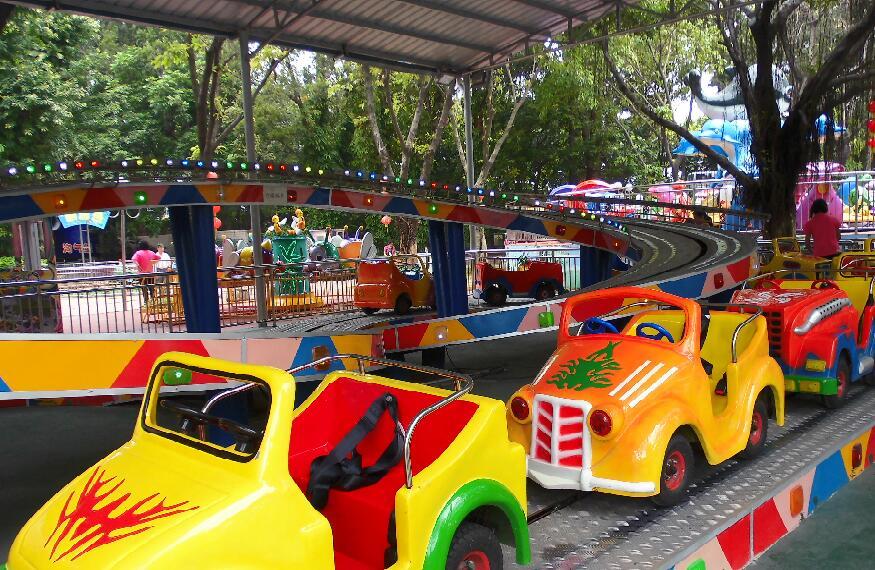 成都小广场哪里有儿童游乐设备