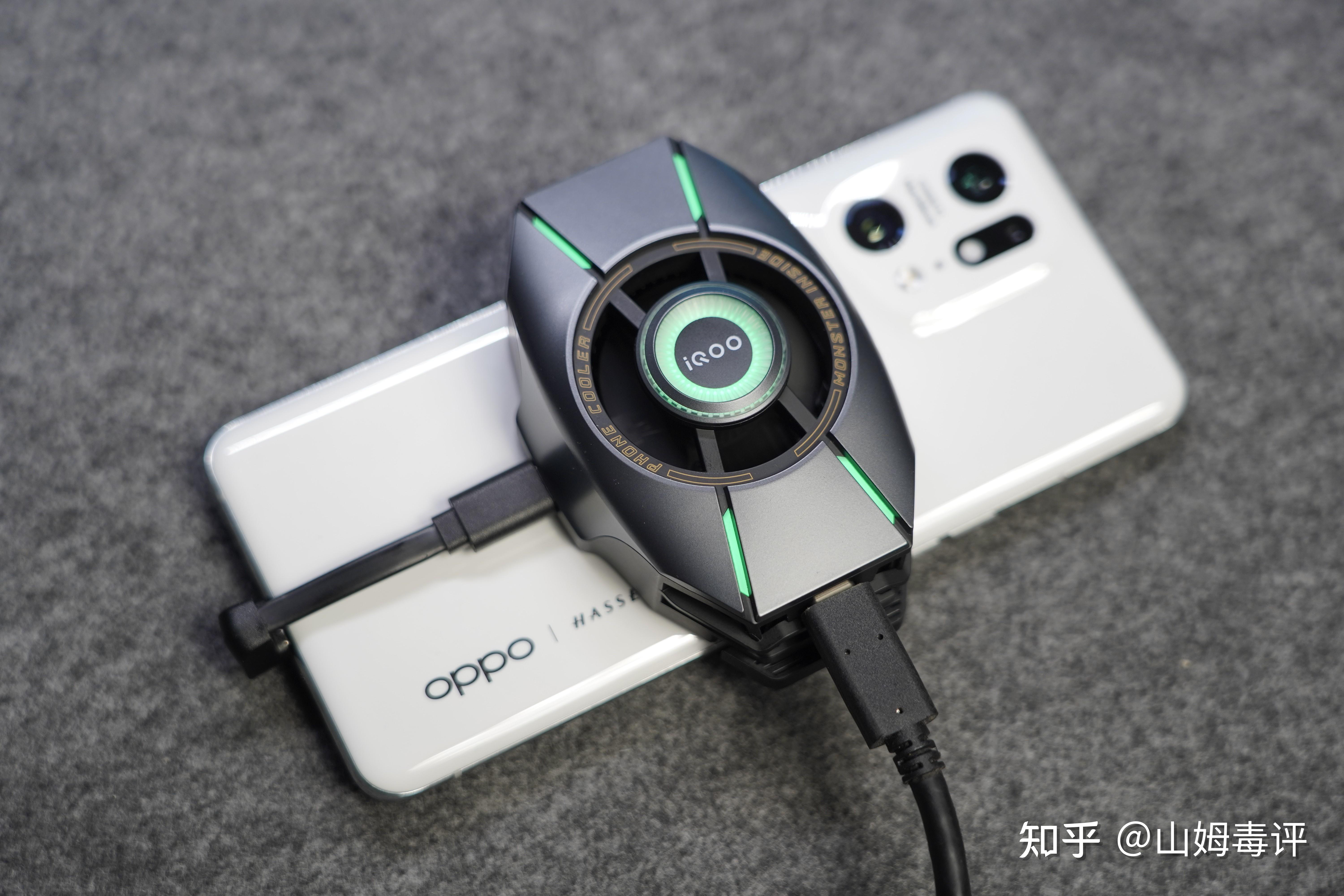 iQOO散热背夹2 Pro测评:极速降温,电竞美学,让你的手机永远满帧满电
