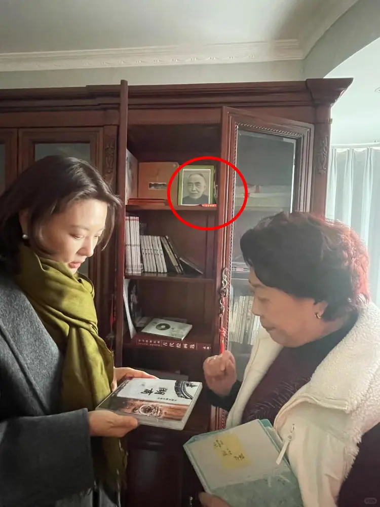 前央视美女刘芳菲登门向庞叔令道歉!庞叔令家中陈设首次曝光 - 知乎