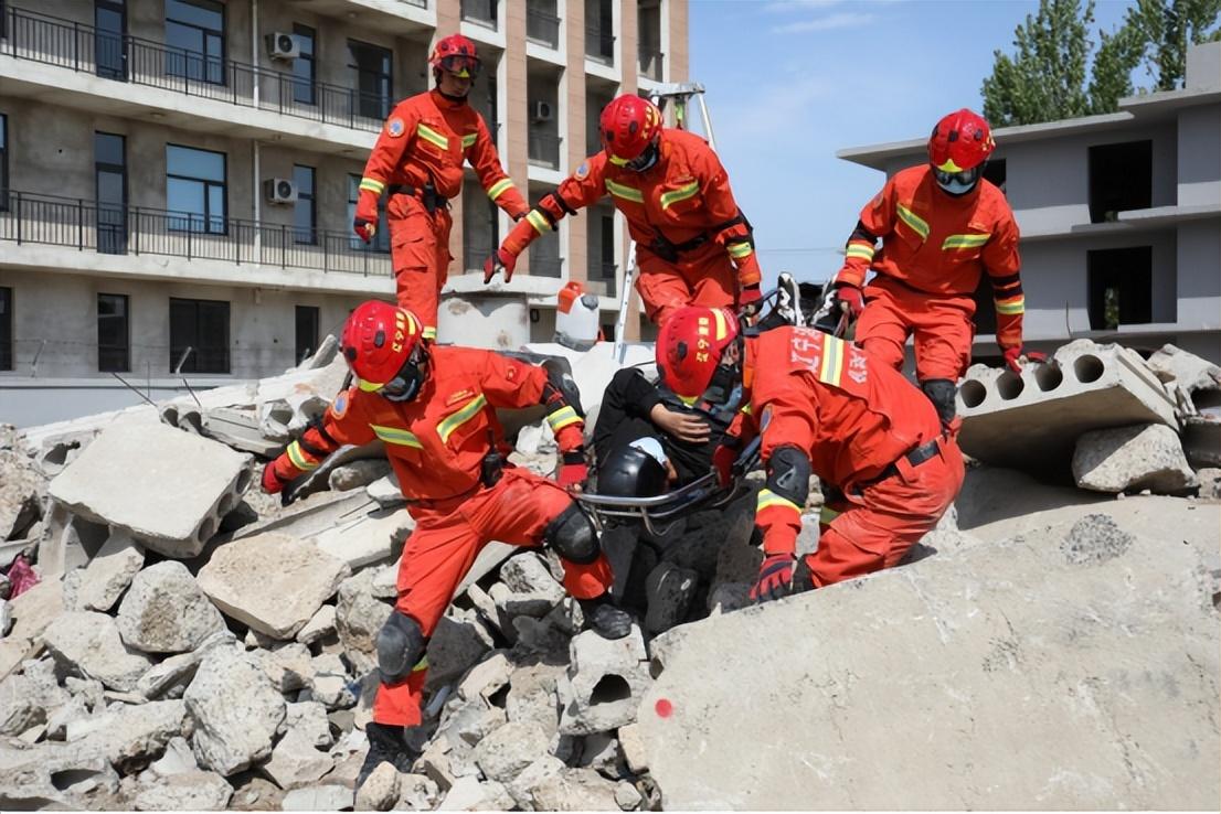 走进地震救援现场打造一体化宽窄融合应急解决方案