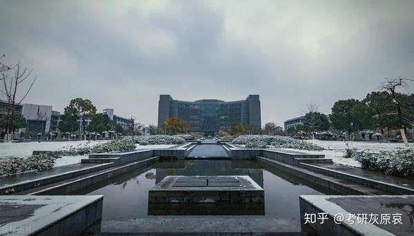 中南财经大学分数线_财经分数中南线大学是多少_中南财经高考分数线