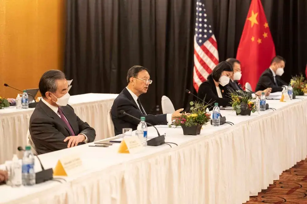 火药味十足就该给蛮横无礼的美国好好上个课评中美高层战略对话