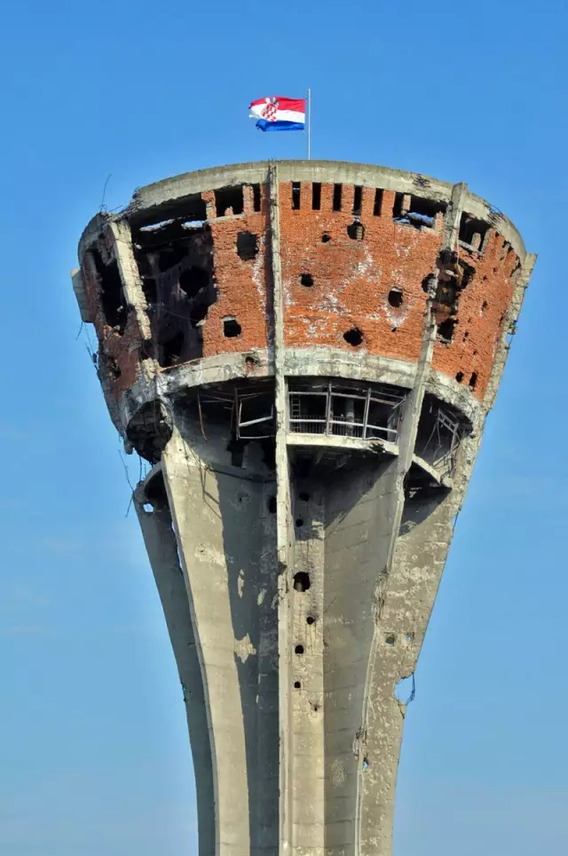 水塔water tower