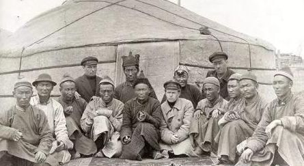 近代史上蒙古国独立分出的历史原因有哪些?