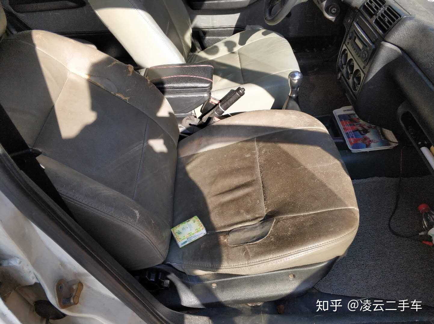 座椅破损的厉害,在内饰上面真的让很多人望而却步,内饰脏乱差.