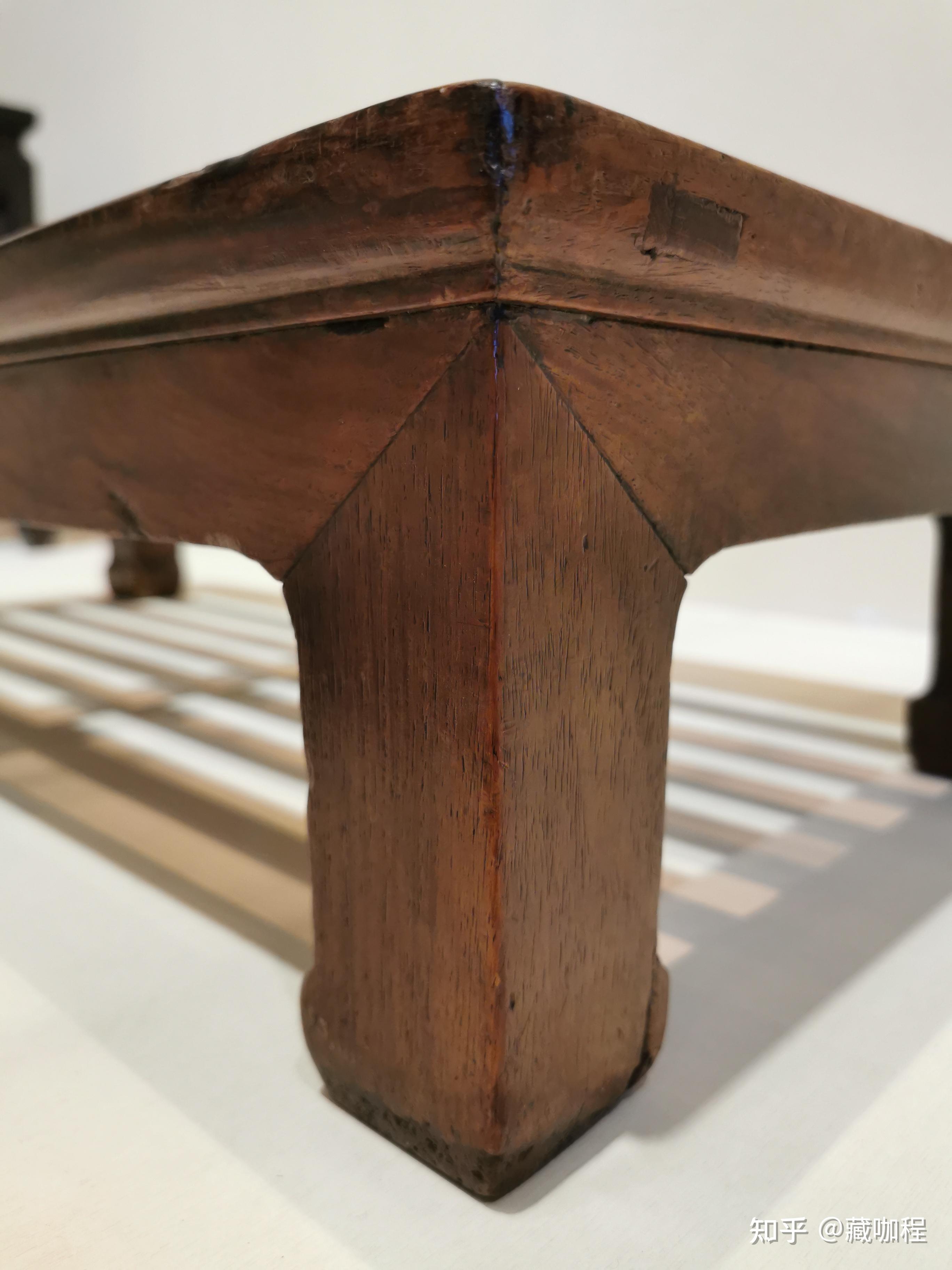 二十年前出版黄花梨棂格脚踏368万成交