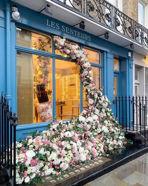 问:打造一家网红花店总共分几步?