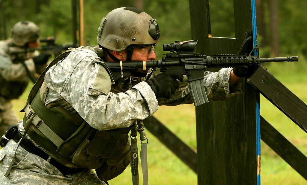 美军m4系列突击步枪有提把,瞄准线也很高吗? - 知乎