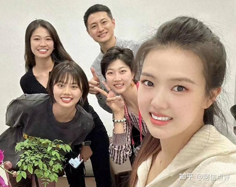 张常宁复出惹争议朱婷跟姚笛也醒悟了郎平开8位数年薪才回归