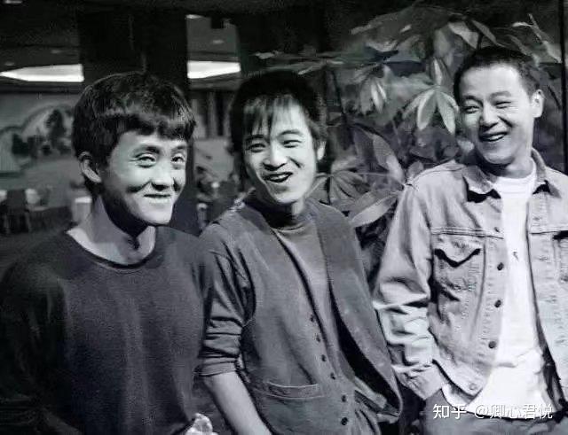 第二年,窦唯离开做梦乐队,被台湾音乐制作人张培仁挖到了旗下,与张楚