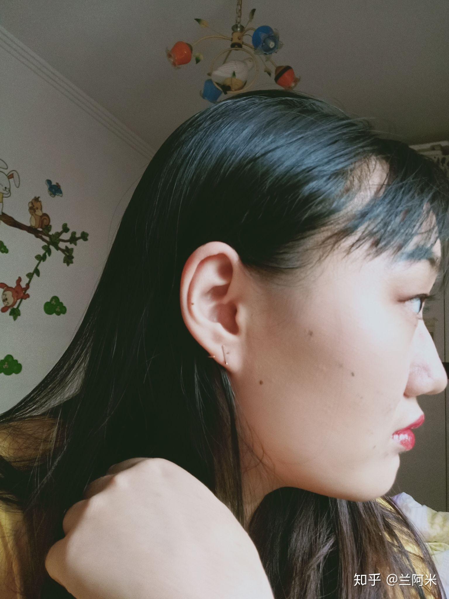 有一个超级扁平的侧脸是一种什么样的体验?