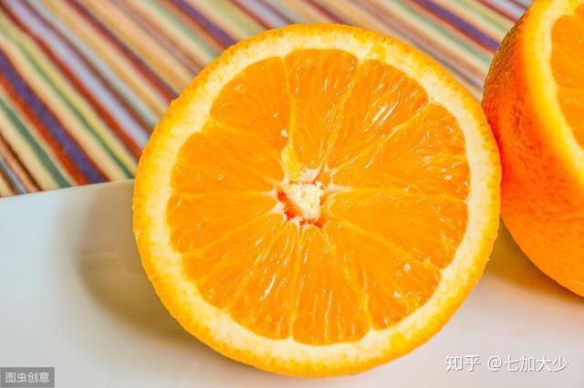 粉刺露的功效与作用 v2-c9252cfeb6b5fc5ab97ede6c575a4eac_r.jpg