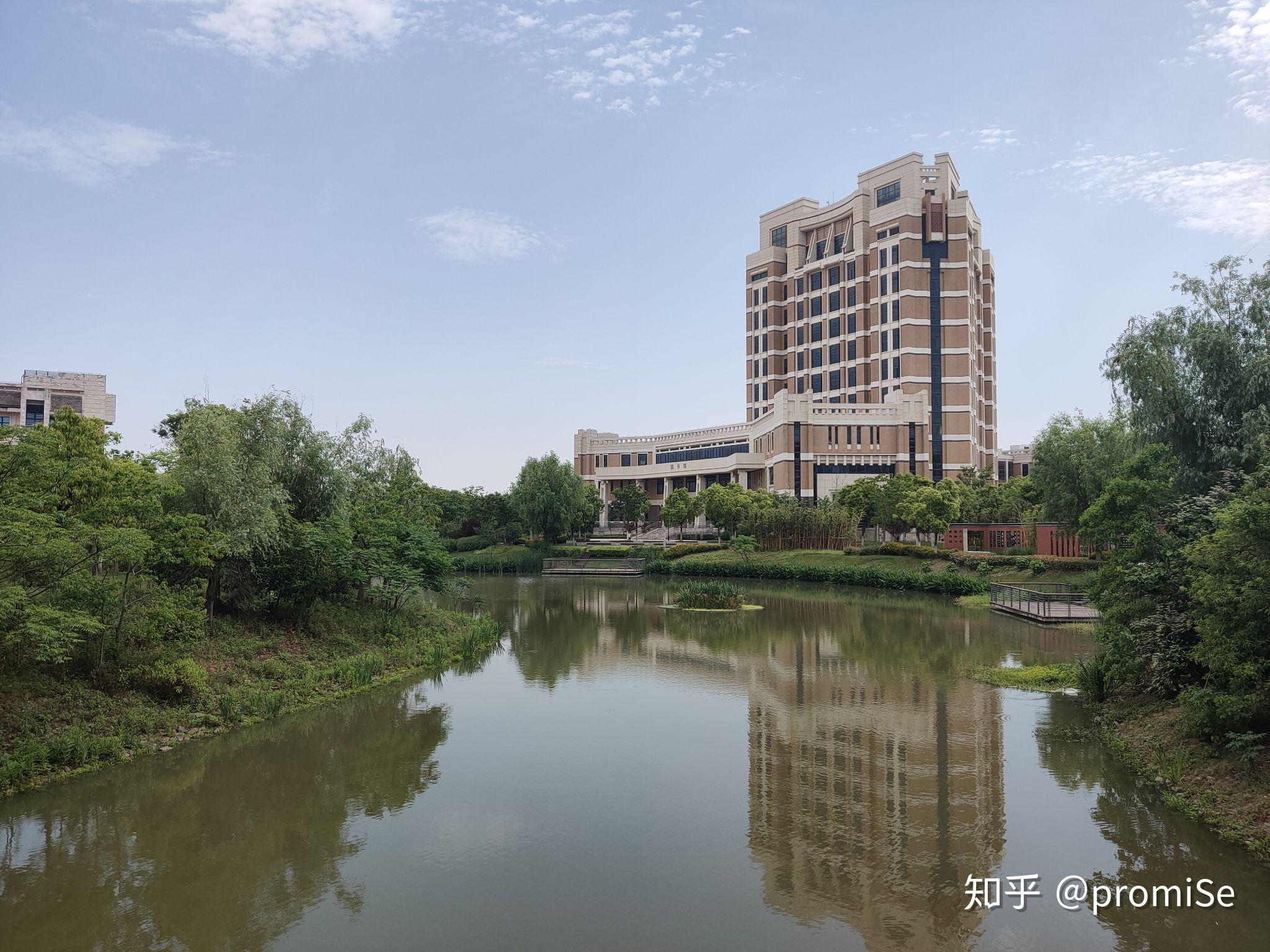 上海应用技术大学清真图片