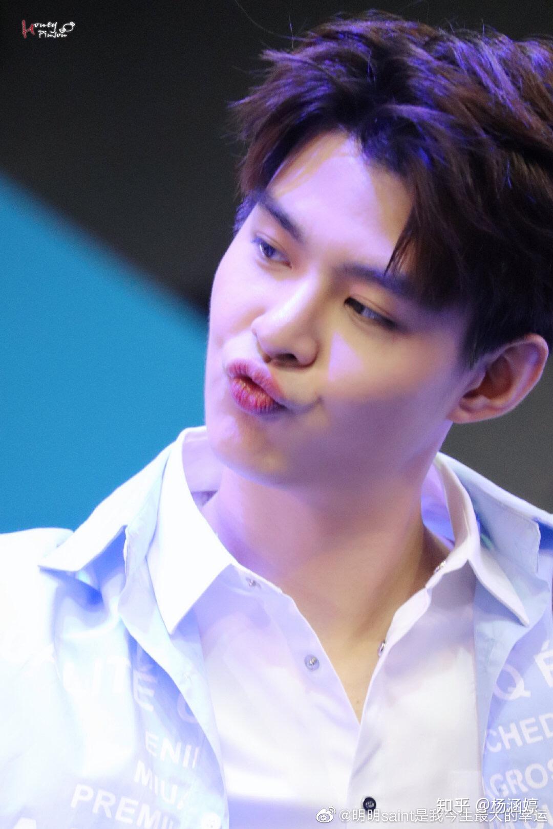 如何评价泰国演员黄明明saint? - 知乎