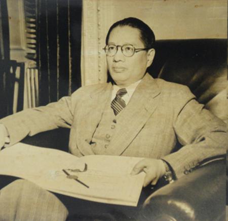 据统计,当时伍秉鉴的财产已经有2800万两,而当时最富有的美国人也就