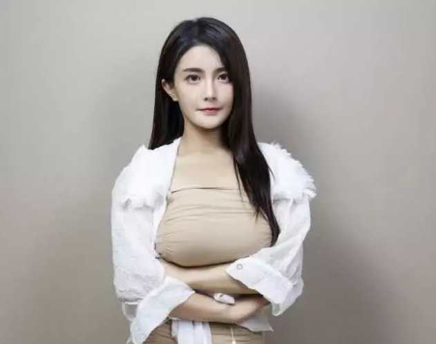 她是虎牙最后的大招曾让无状态压枪失败如今引网友齐冲