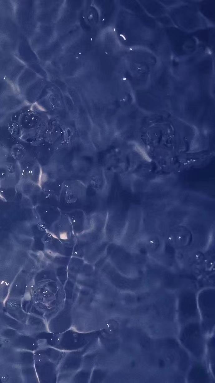 qq经典蓝适合什么样的聊天背景图呢求图