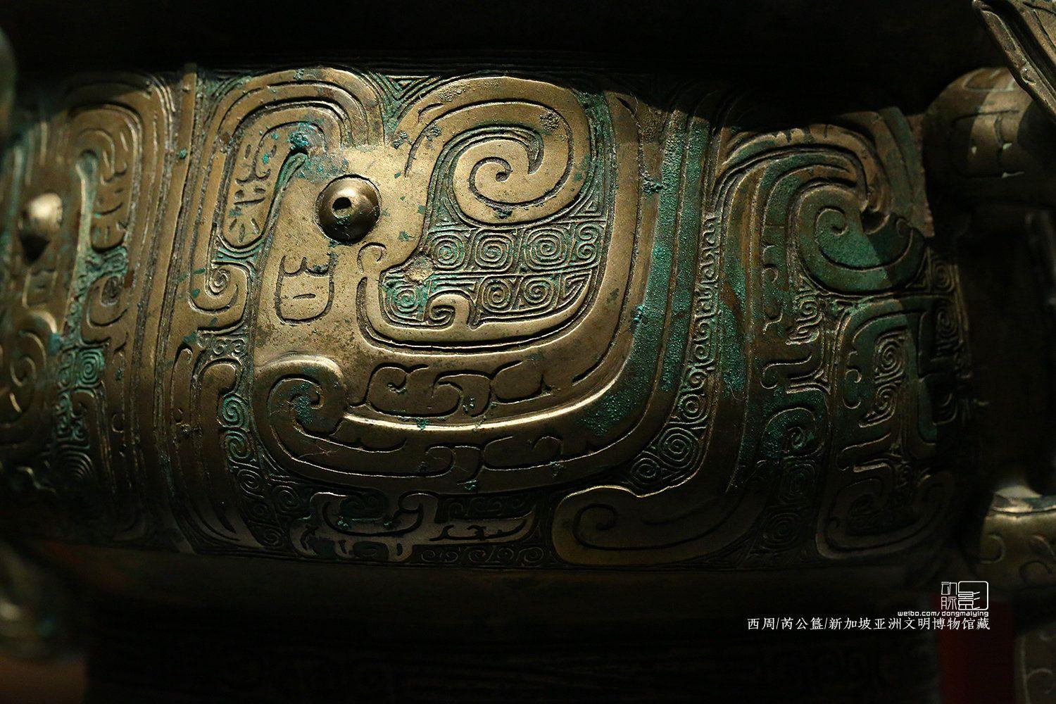 青铜器刚刚打造好的时候是什么颜色的