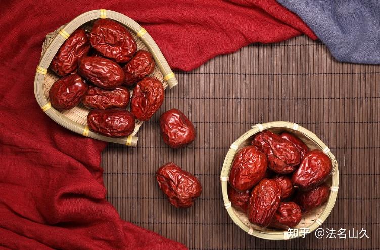 【道医养生】红枣最大的功效不是补血,这样吃枣,补脾护肝,还助睡眠,远胜吃补药! - 知乎