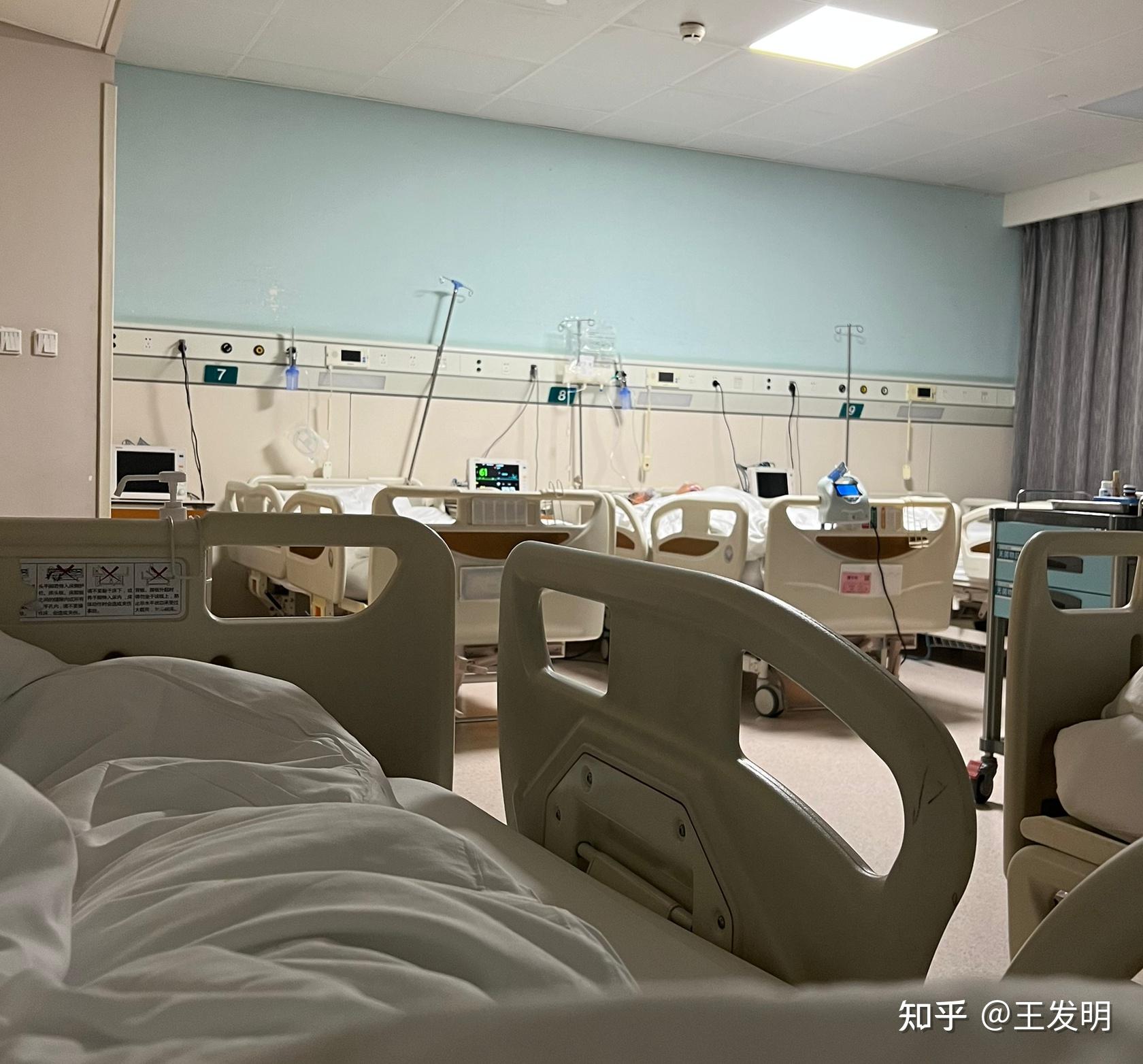 观察室?监护室?