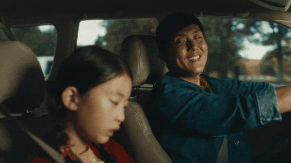 《丹凤眼》冲击力拉满！华裔限制级太敢拍