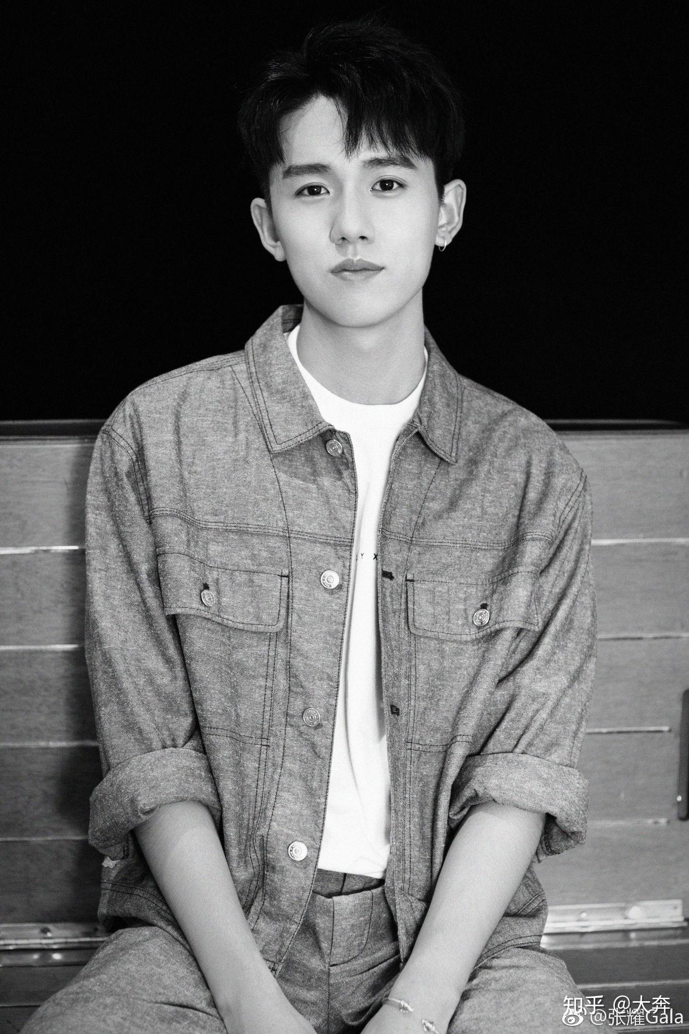 如何评价《人不彪悍枉少年》中李渔的扮演者 张耀? - 知乎