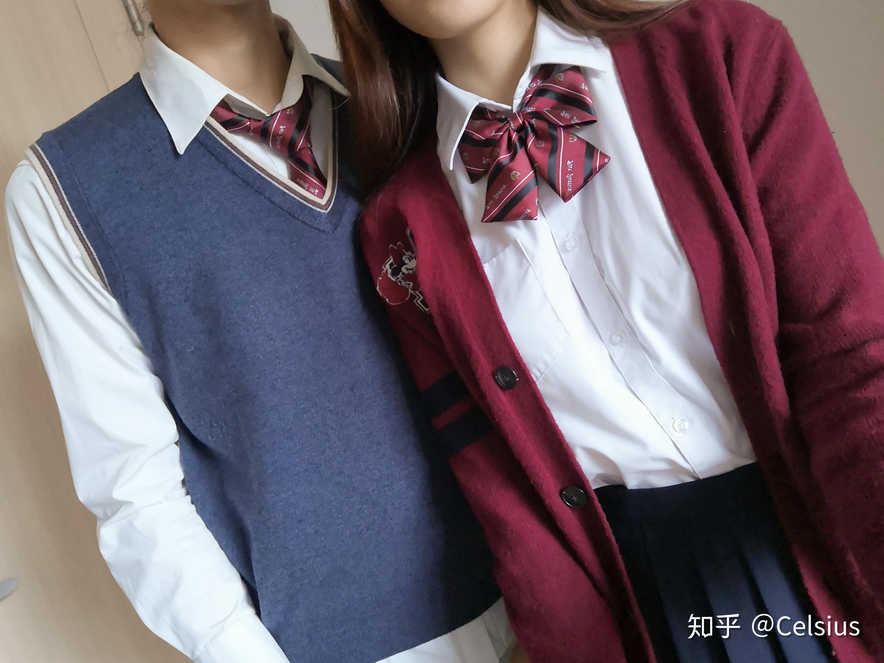 女生出门穿jk男生应该搭什么