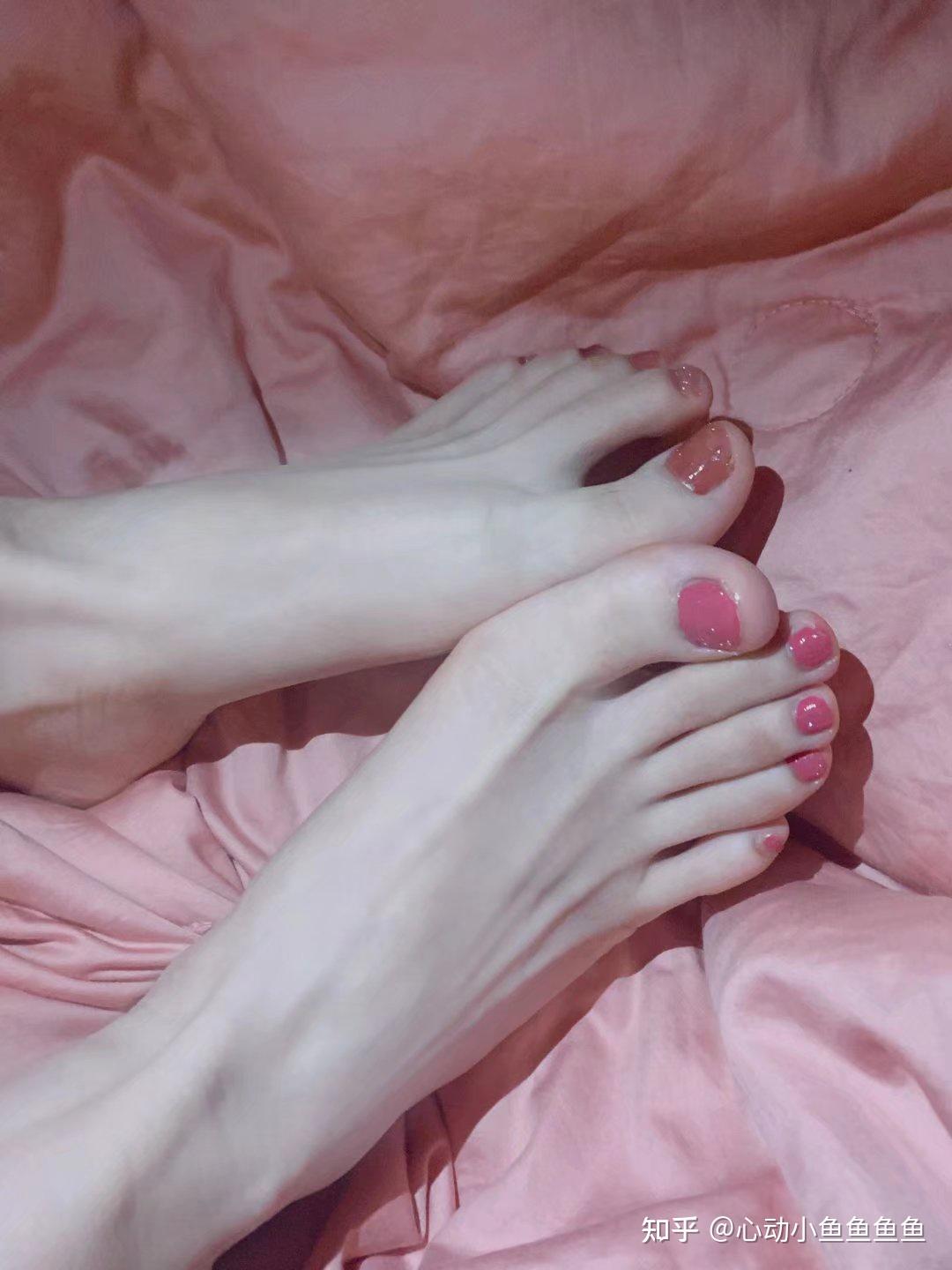 女生38码的脚很大吗?