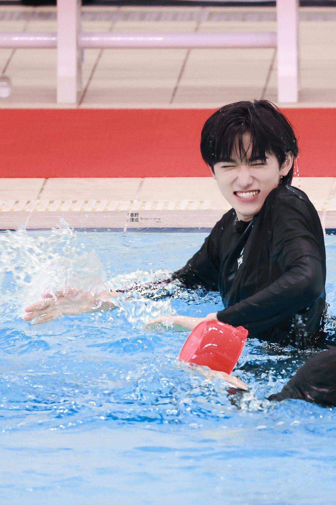 有没有宋亚轩运动的图片呀?tf家族运动会里的图也行? - 知乎