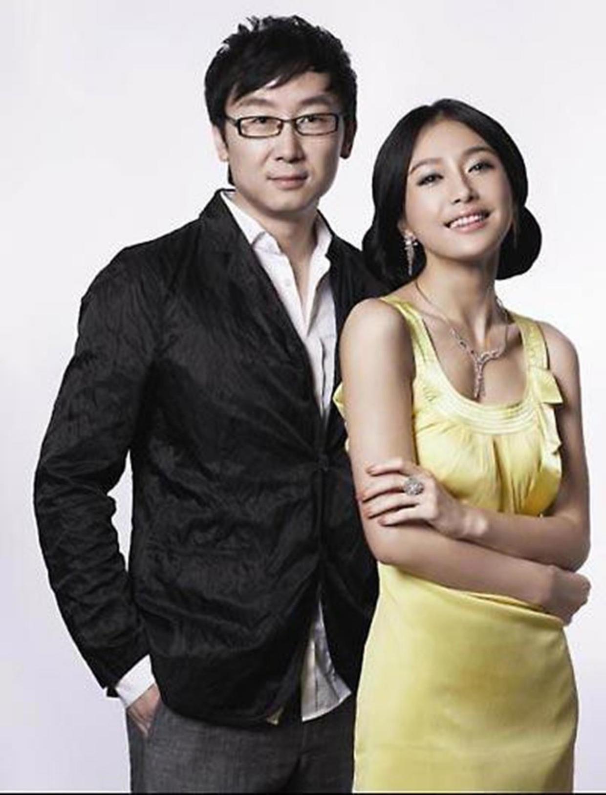 黄晓明暗恋赵薇,初恋刘立淇,被秦岚甩,与李菲儿分手,情定杨颖