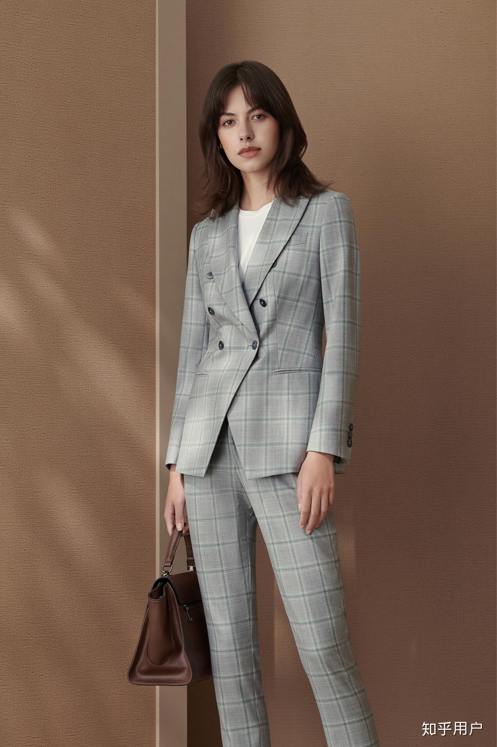 女生如何穿西装才能不像房产中介/推销保险的感觉? - 知乎