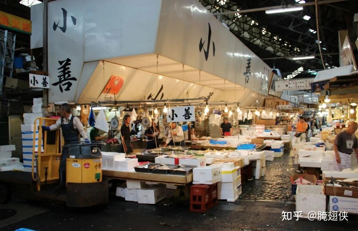 日本海鲜市场近几年国内中央厨房大行其道,作为日本便利店便当的加热