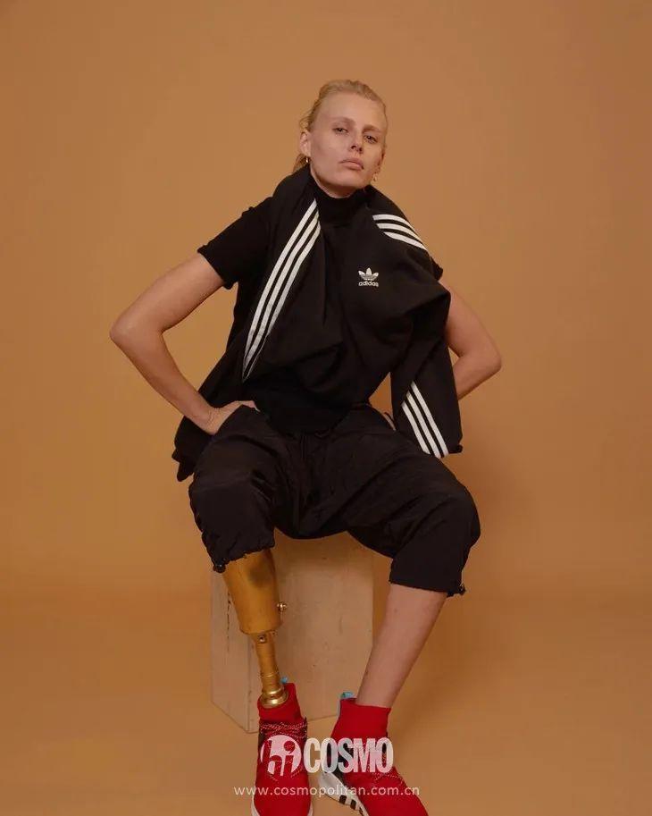 时髦办和黄轩拍大片的义肢超模什么来头