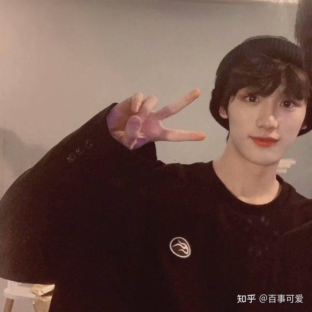 能分享一些tnt七个人的帅照吗