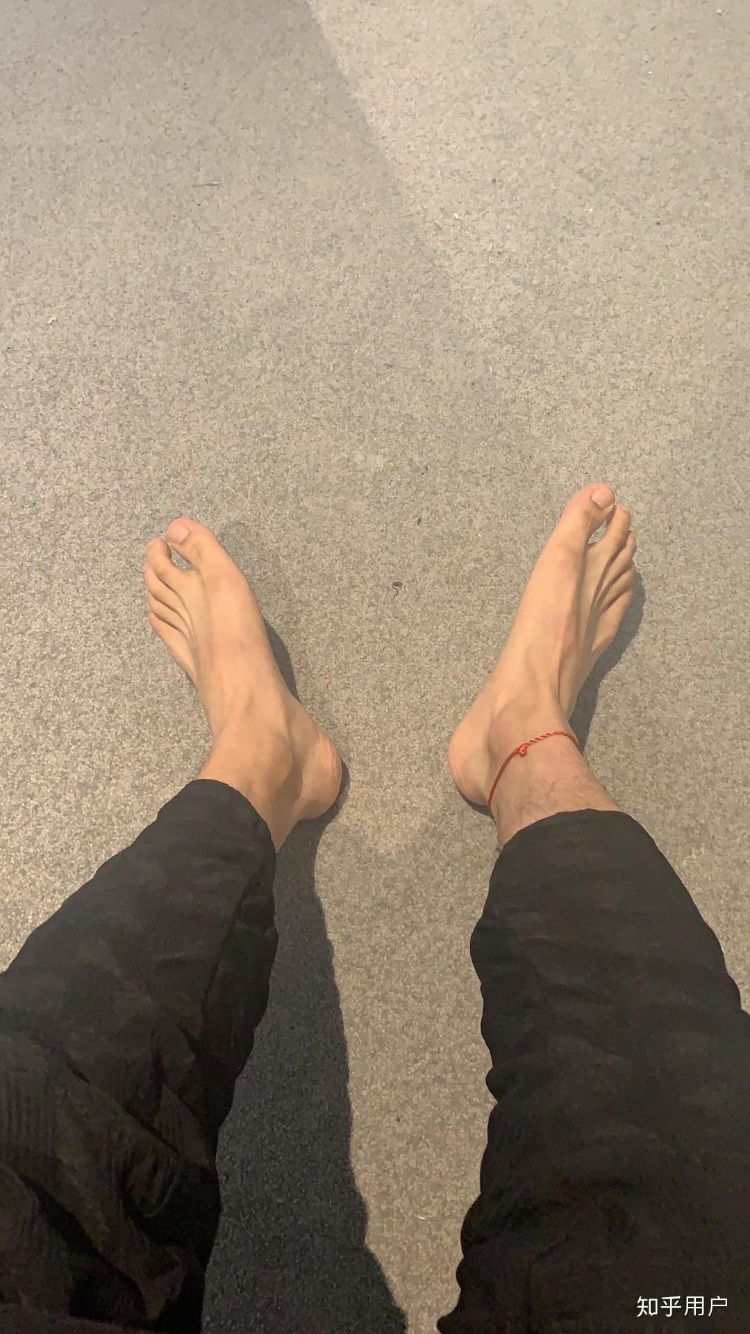 男孩子有一双好看的脚是一种什么样的体验