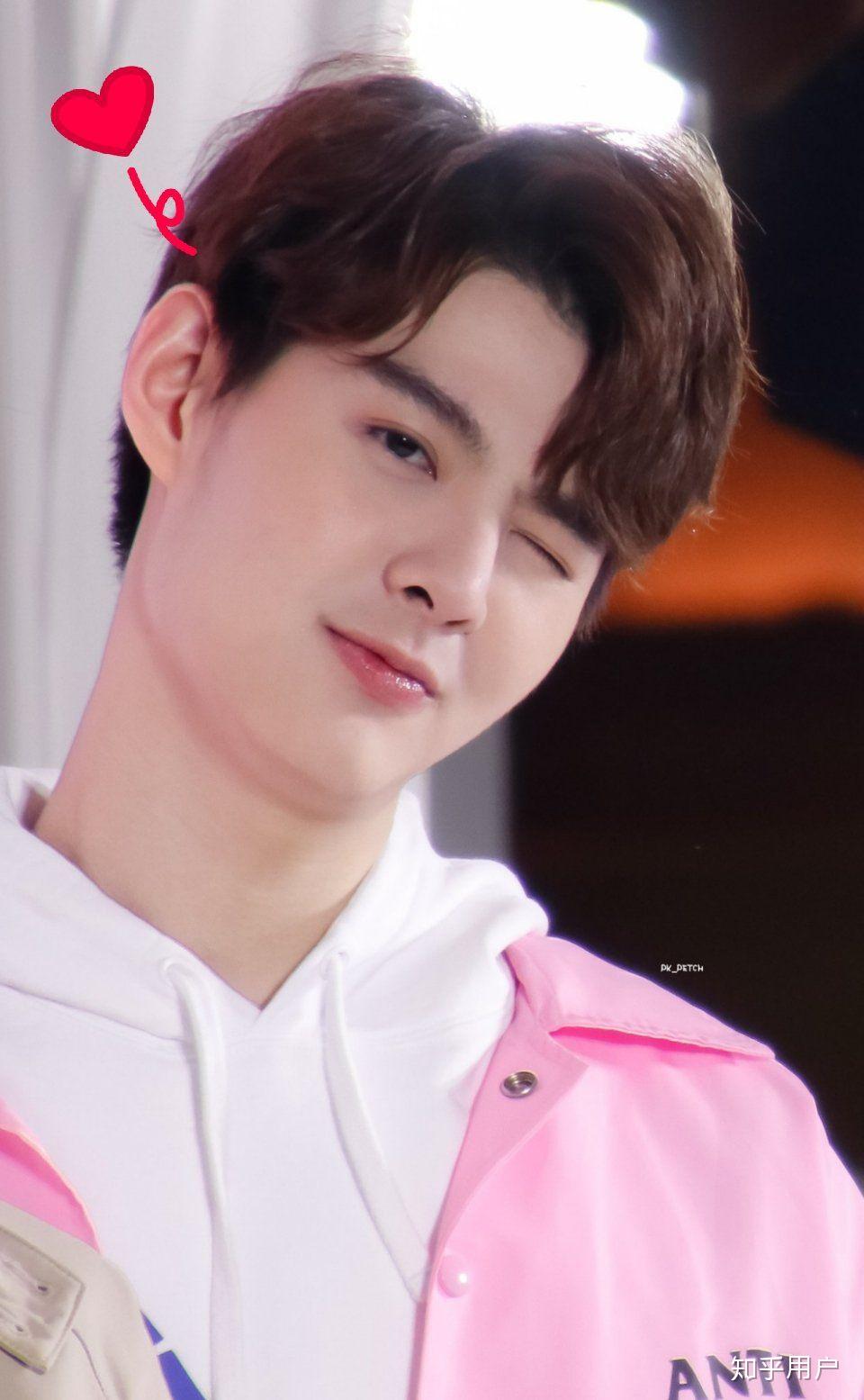 如何评价泰国演员黄明明saint? - 知乎