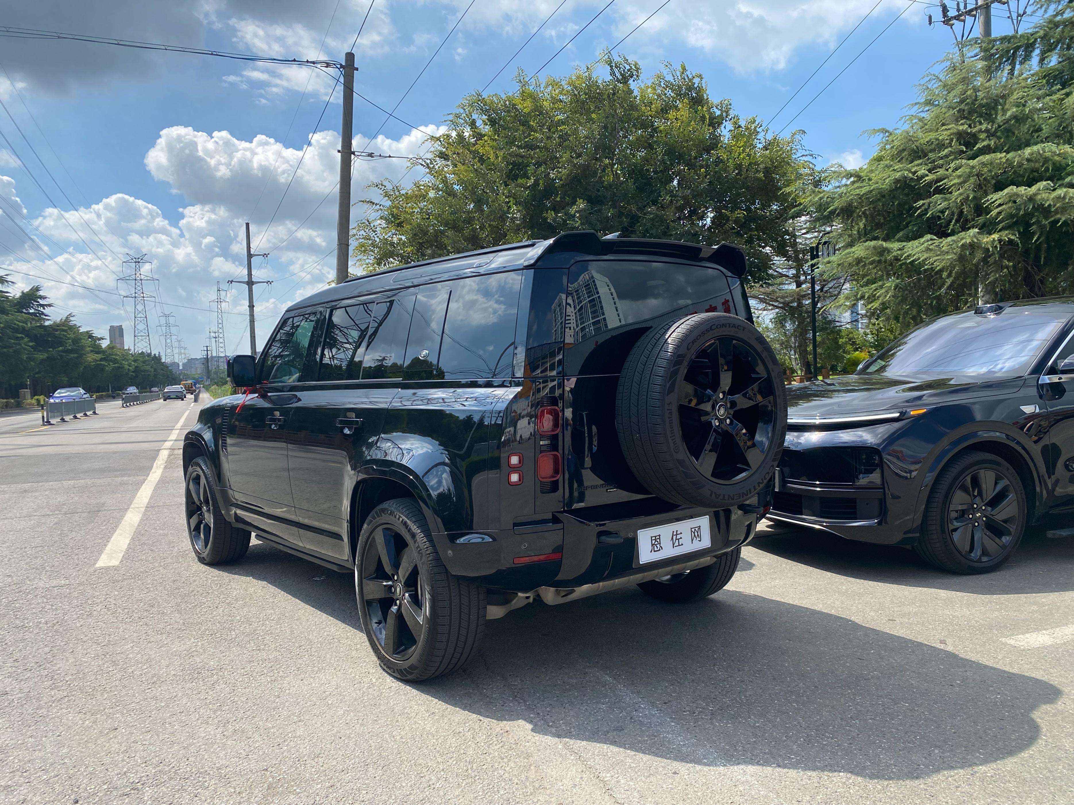 89万拿下一台8000多公里的卫士目前路虎的销量王奔驰g的平替