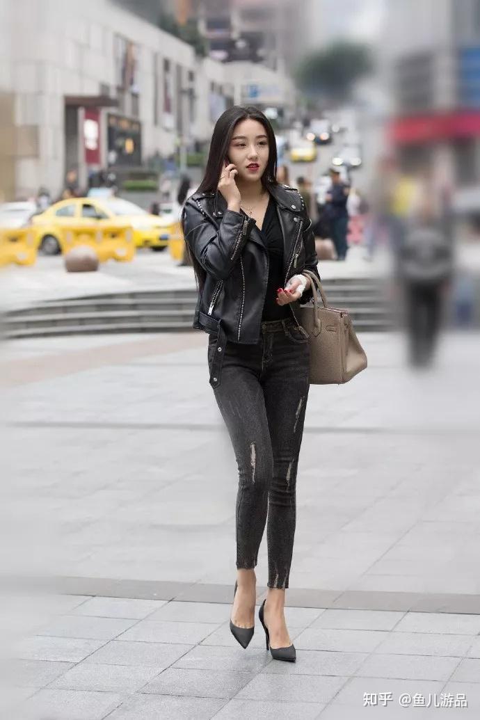 街拍高跟鞋浪漫时尚秀出女性新风尚